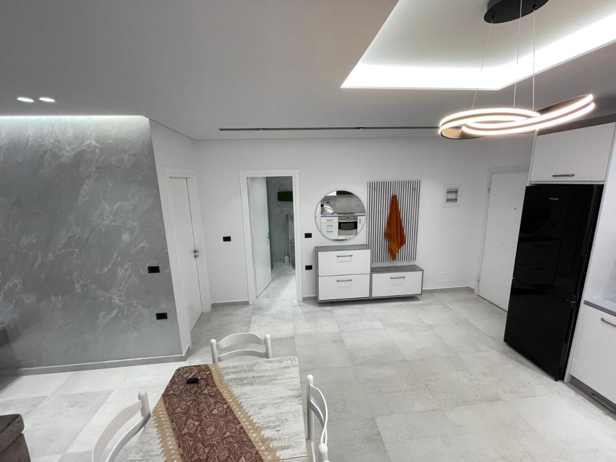 Alpha Lux Apartment Sarande Exterior photo